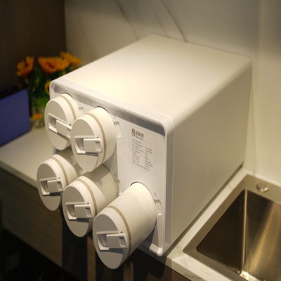 Tankless 5000L 7-traps waterfiltratiesysteem Huishoudelijk Zero Waste Ro-systeem Odm