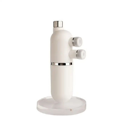 Onder de gootsteen waterfilter water ontwarmer systeem voor modern toilet